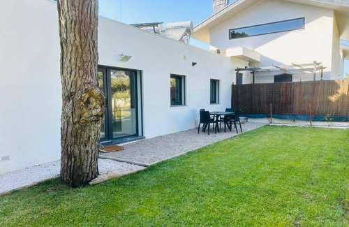 Azenhas do Mar House | Holiday Home 'Forest Village T2' with Mountain View, Shared Pool and Wi-Fi