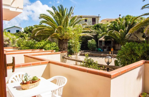 Calasetta House | Holiday home 100 meters from the Sottotorre beach