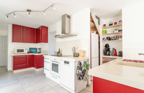 Pornic House | Holiday Home '19 - Havre De Paix' with Private Terrace, Private Garden and Wi-Fi
