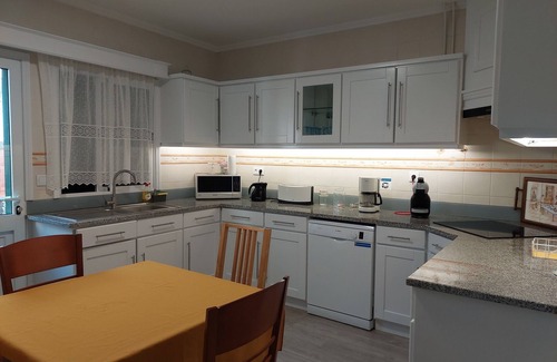 Ribeira Cha House | Holiday Home 2 Minutes from the Beach and Close to Major Tourist Attractions!