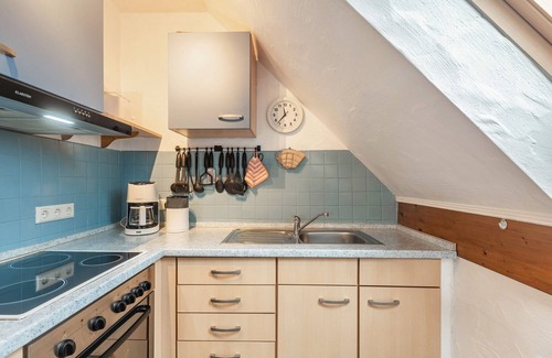 Ahrdt House | Holiday Home 'am Aartalsee' with Private Terrace, Private Garden and Wi-Fi