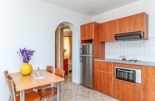 Agios Ioannis House | Holiday Home 'Anemologio 101 Tinos' with Sea View, Wi-Fi and Air Conditioning