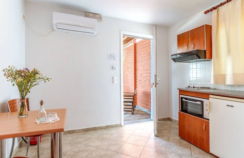 Agios Ioannis House | Holiday Home 'Anemologio 204 Tinos' with Sea View, Wi-Fi and Air Conditioning