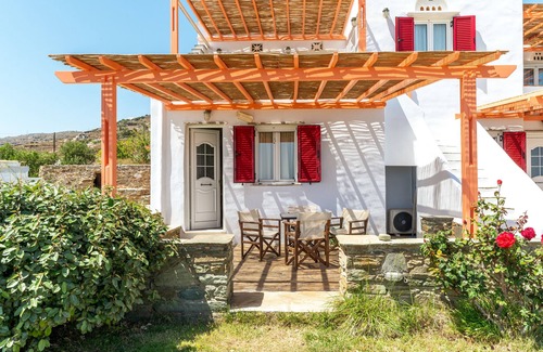 Agios Ioannis House | Holiday Home 'Anemologio 203 Tinos' with Sea View, Wi-Fi and Air Conditioning