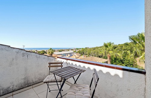 Segur de Calafell House | Holiday Home 'Anglada' with Sea View, Private Pool and Air Conditioning