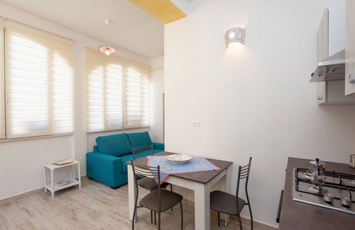 Irgoli Apartment | Holiday Home 'Appartamento Irgoli - Sardegna' with Patio, Wi-Fi and Air Conditioning