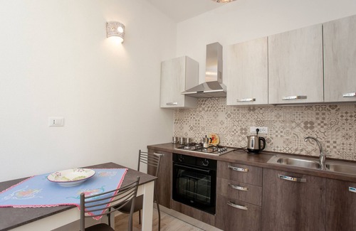 Irgoli Apartment | Holiday Home 'Appartamento Irgoli - Sardegna' with Patio, Wi-Fi and Air Conditioning