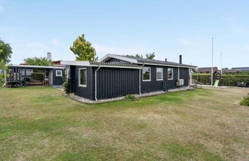 Skastrup Strand House | Holiday Home Asya - 600m from the sea by Interhome
