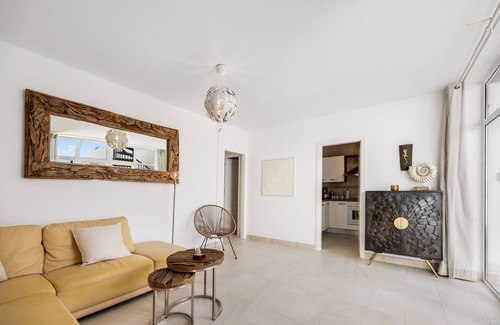 Puerto Calero House | Holiday home at the harbour of Puerto Calero with roof terrace, garden and pool