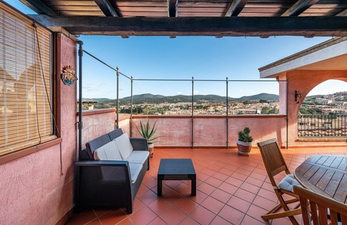 Villasimius House | Holiday Home 'Attico Il Mandorleto' with Mountain View and Air Conditioning