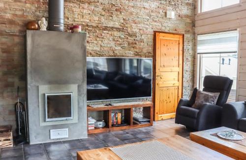 Kehys-Kainuu House | Holiday Home Aurinko-saaga 5 semi-detached house incl by Interhome