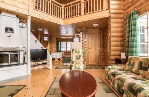 Kehys-Kainuu House | Holiday Home Aurinkoinen cottage by Interhome