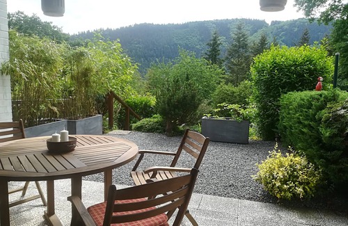 Hasenfeld House | Holiday home "Auszeit" on Rursee, just switch off!