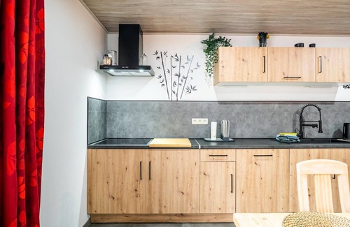 Treignes House | Holiday home in Wallonie with garden