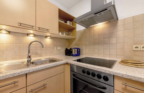 Schonau House | Holiday Home 'Becker' with Private Terrace, Private Garden and Wi-Fi
