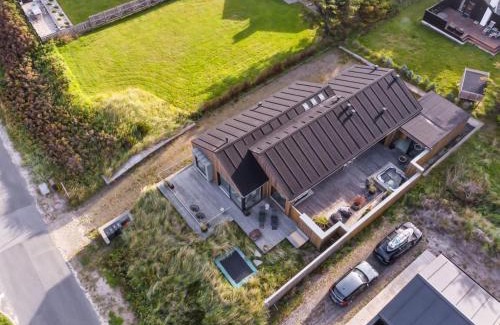 Blokhus House | Holiday Home Bena - 800m from the sea by Interhome