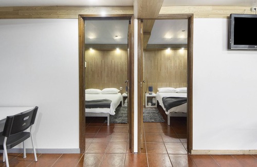 Rates House | Holiday Home 'Big Dreams AL' with Pool & Wi-Fi