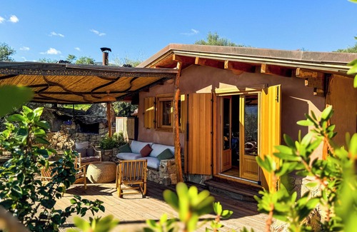 Castiadas House | Holiday Home 'Bioloco' with Sea View, Private Pool and Wi-Fi
