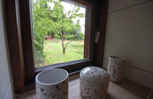 Odderade House | Holiday Home 'Blockhaus Quellental' with Lake View, Private Terrace and Wi-Fi