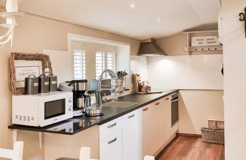 Paesens-Moddergat House | Holiday home by the Wadden Sea, cleaning included