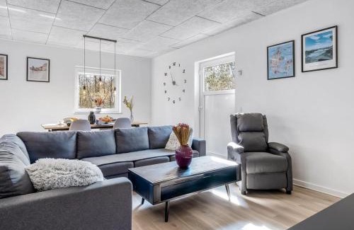 Skygge House | Holiday Home Calli by Interhome