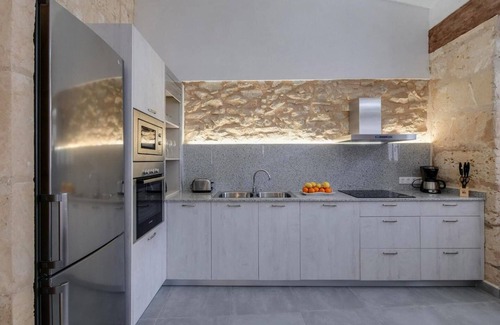 Randa House | Holiday Home Can Tianet with Mountain View, Pool, Wi-Fi & Terrace