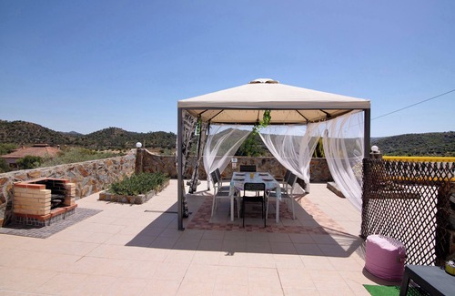 Loule House | Holiday Home 'Casa 3' with Shared Pool and Wi-Fi