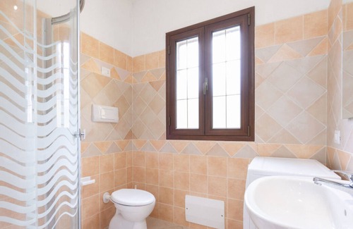 Buddittogliu Straulas House | Holiday Home 'Casa Brandinchi' with Mountain View, Wi-Fi and Air Conditioning