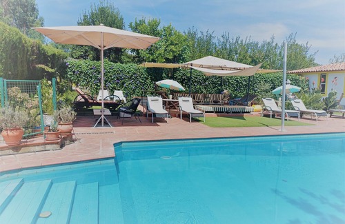 Nossa Senhora do Pranto House | Holiday Home "Casa Do Campo Dornes Dois" with Shared Pool, Shared Garden & Wi-Fi