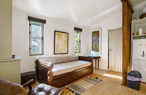 Nossa Senhora do Pranto House | Holiday Home "Casa Do Campo Dornes Três" with Shared Pool, Shared Garden & Wi-Fi