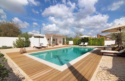 Benafim House | Holiday Home 'Casa De Benafim 51' with Shared Pool, Shared Garden & Wi-Fi