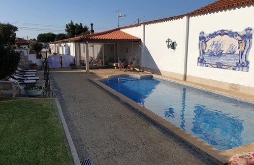 Rates House | Holiday Home 'Casa Do Terreiro' with Private Pool, Private Terrace and Wi-Fi