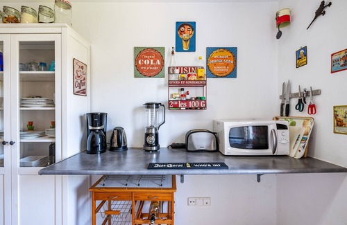 Velilla-Taramay House | Holiday Home 'Casa Encontrada' with Shared Pool & Wi-Fi