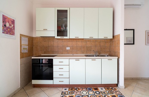 Orosei House | Holiday Home "Casa in Campagna Totale Relax" with Sea View, Private Garden & Wi-Fi