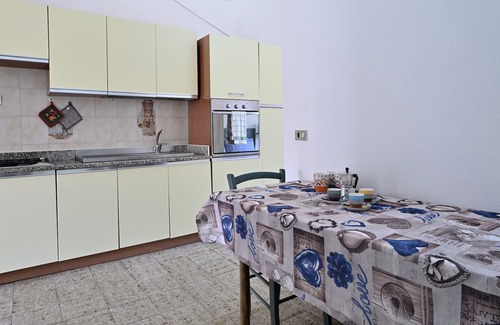 Torre di Bari House | Holiday Home "Casa Angelica Barisardo" close to the Sea with Private Garden & A/C