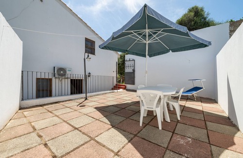 Maladroscia House | Holiday Home 'Casa Maladroxia' with Shared Terrace and Air Conditioning
