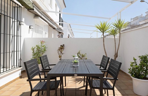 San Ambrosio House | Holiday Home "Casa Noria" with Shared Pool & Wi-Fi