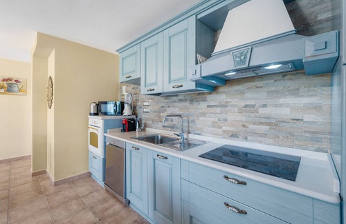 Buggerru House | Holiday Home 'Casa Oleandro' with Mountain View, Wi-Fi and Air Conditioning