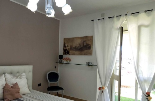 Domusnovas House | Holiday Home "Casa Romantica da Sonsier" with Mountain View, Private Terrace & A/C