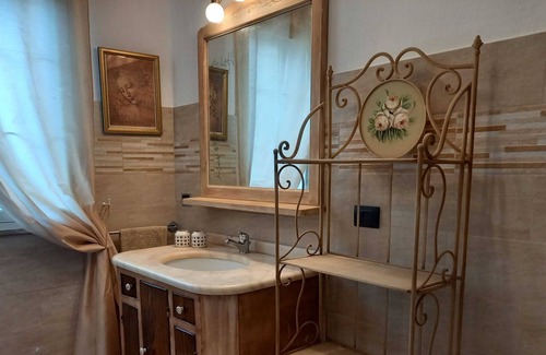 Domusnovas House | Holiday Home "Casa Romantica da Sonsier" with Mountain View, Private Terrace & A/C