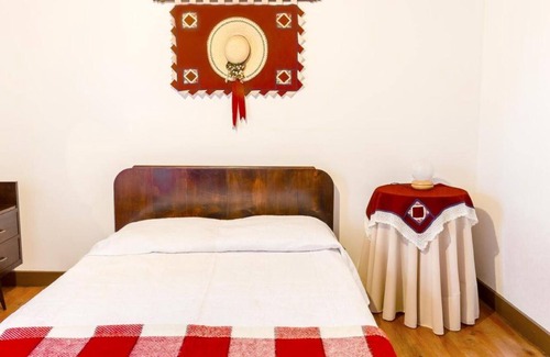 Santo Amaro House | Holiday Home "Casa Santos" with Mountain View & Private Garden