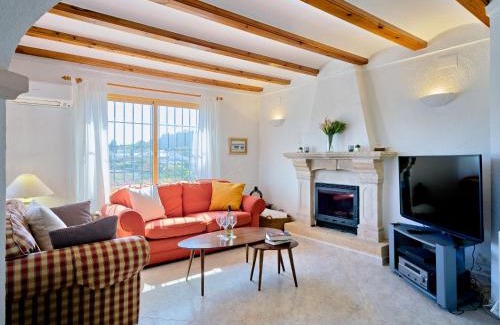 Sol del Este House | Holiday Home Casa Solimilo by Interhome
