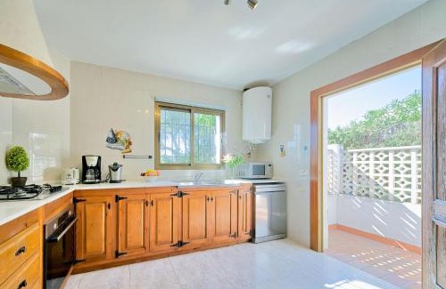 Sol del Este House | Holiday Home Casa Solimilo by Interhome