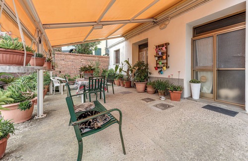 San Miniato House | Holiday Home 'Casa Vacanza Tra Le Colline Pisane' with Shared Garden, Wi-Fi and Air Conditioning