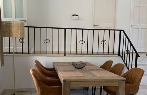 Finestrat House | Holiday Home 'Casita Lukalalo' with Mountain View, Pool & Wi-Fi