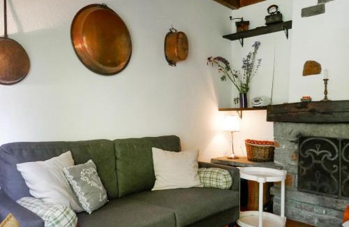 Blenio House | Holiday Home Chalet Al Portic by Interhome