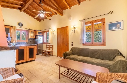 Corfu House | Holiday Home 'Coryfo' with Private Terrace, Wi-Fi and Air Conditioning