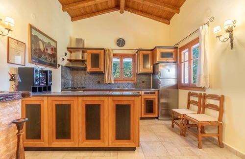 Corfu House | Holiday Home 'Coryfo' with Private Terrace, Wi-Fi and Air Conditioning