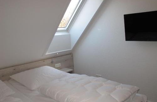 Wremen House | Holiday Home Cuxland Ferienpark-5 by Interhome