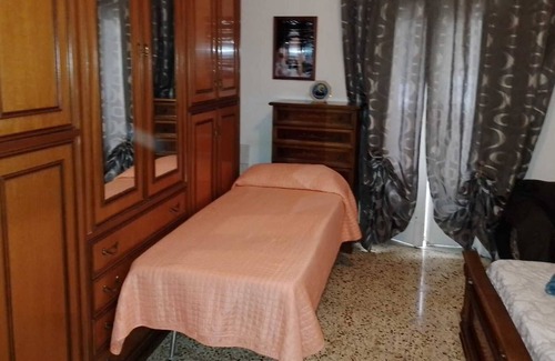 Piazza Armerina House | Holiday Home "Da Zia Iole" with Private Terrace and Balcony